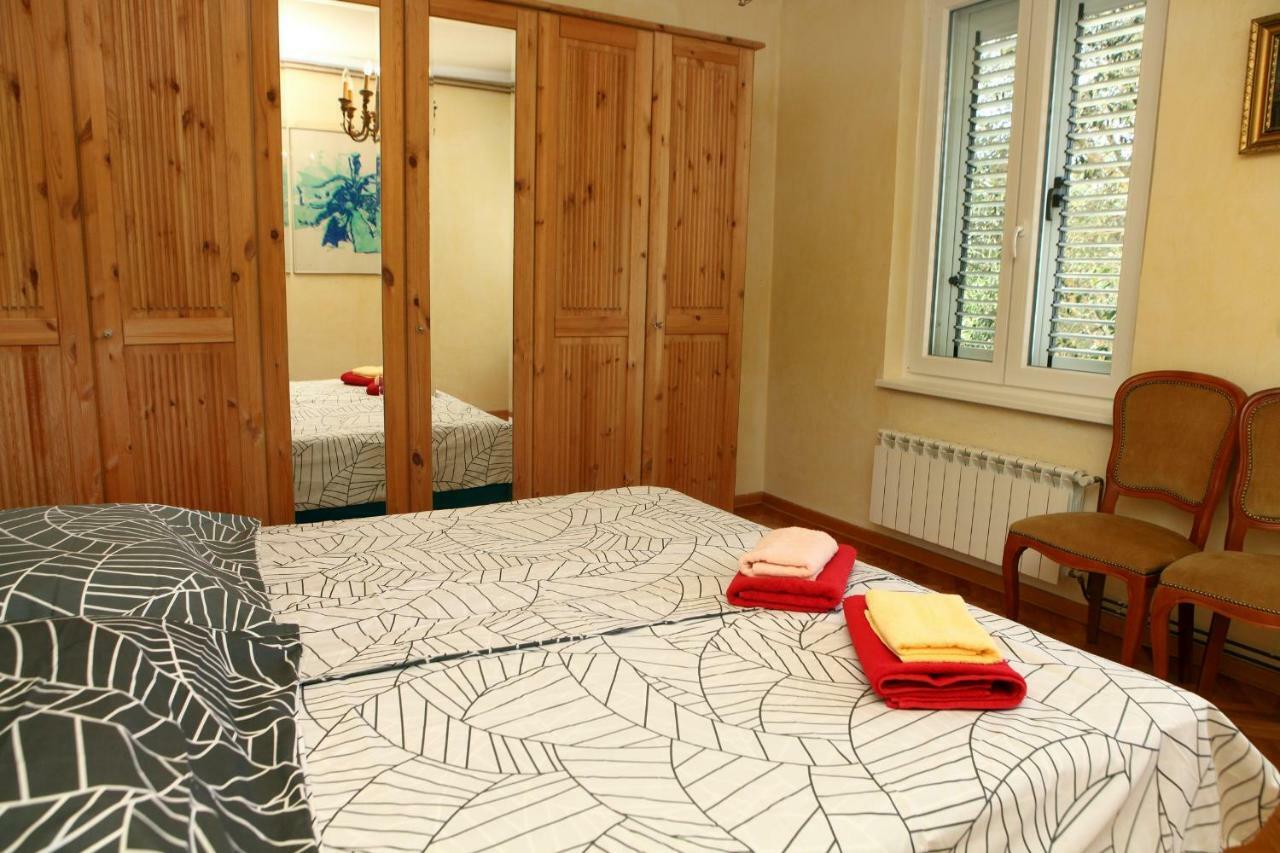 70 négyzetméteres, 2 hálószobás Apartman 1 fürdőszobával Portoroz területén Kültér fotó